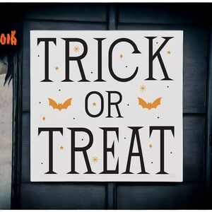 MICHAEL MULLAN Halloween Festive Fright Trick or Treat II Canvas Wall Art